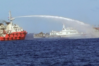 Tàu Trung Quốc đâm tàu Việt Nam như thế nào ?